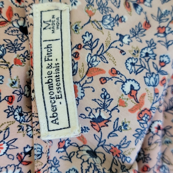 Abercrombie & Fitch Floral Tank Top Size M - Picture 3 of 3